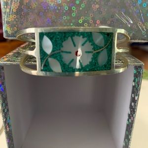 Alpaca flower bracelet